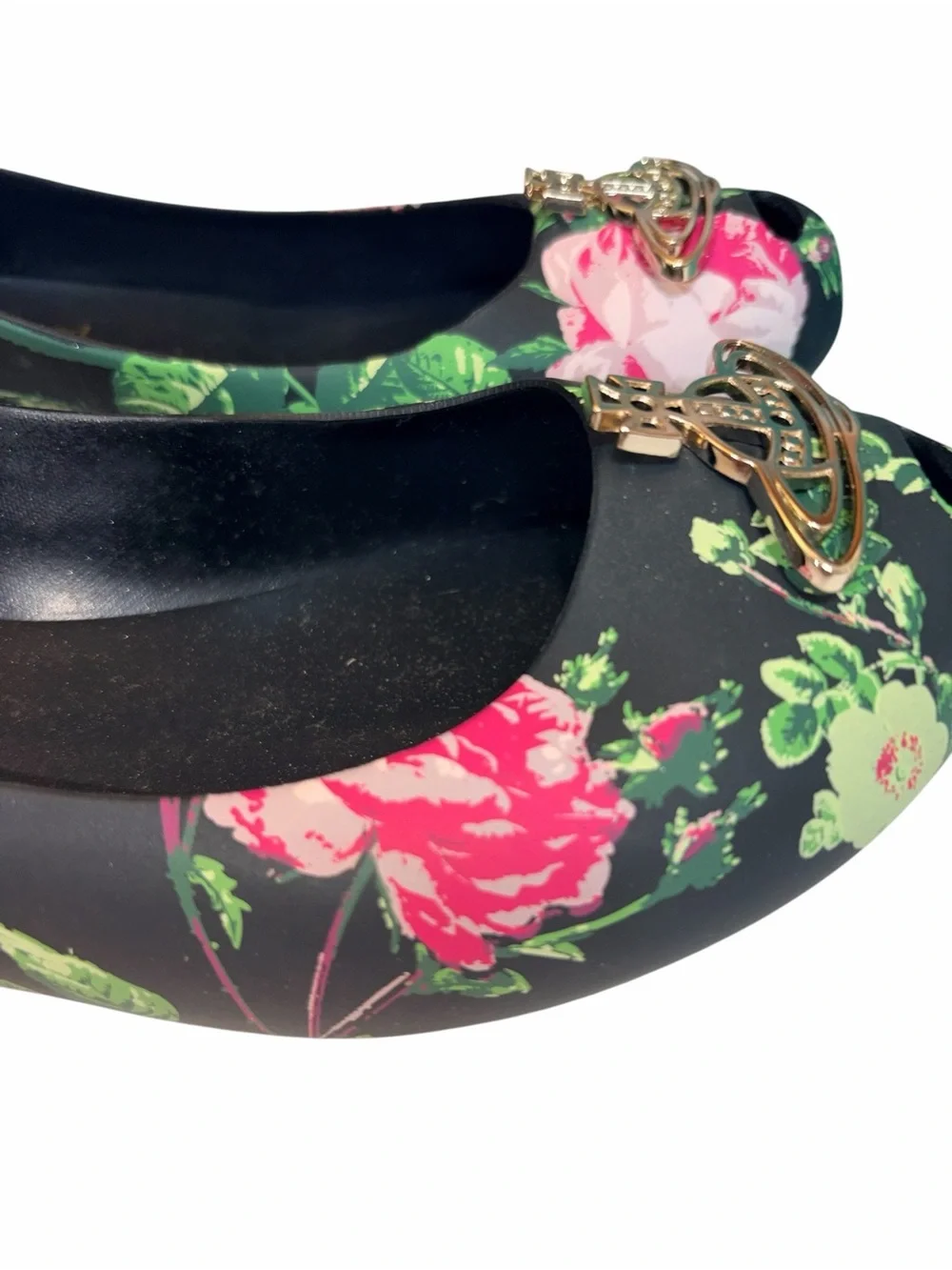 New in Box Vivienne Westwood Anglomania Melissa Roses Floral 9 Black Pink Green